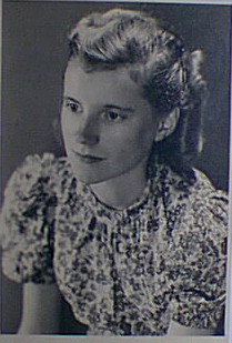 Helga Hüner mit 18